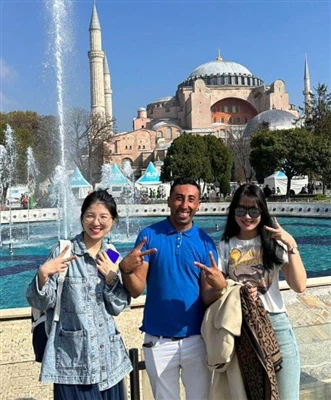 Călătorie în Turcia, vizitând clienții și înțelegerea cererii pieței pentru p...